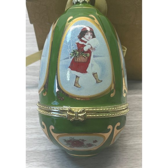 Mr Christmas Musical Egg Shaped Ornament Green Trinket Box Valerie Parr Hill - Picture 2 of 9